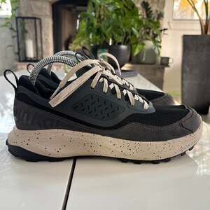 Olukai Women's Makiki Lava Rock Dark Shadow Size 8.5